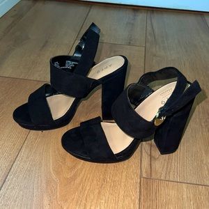 Apt. 9 Defined Comfort Size 7 Heels